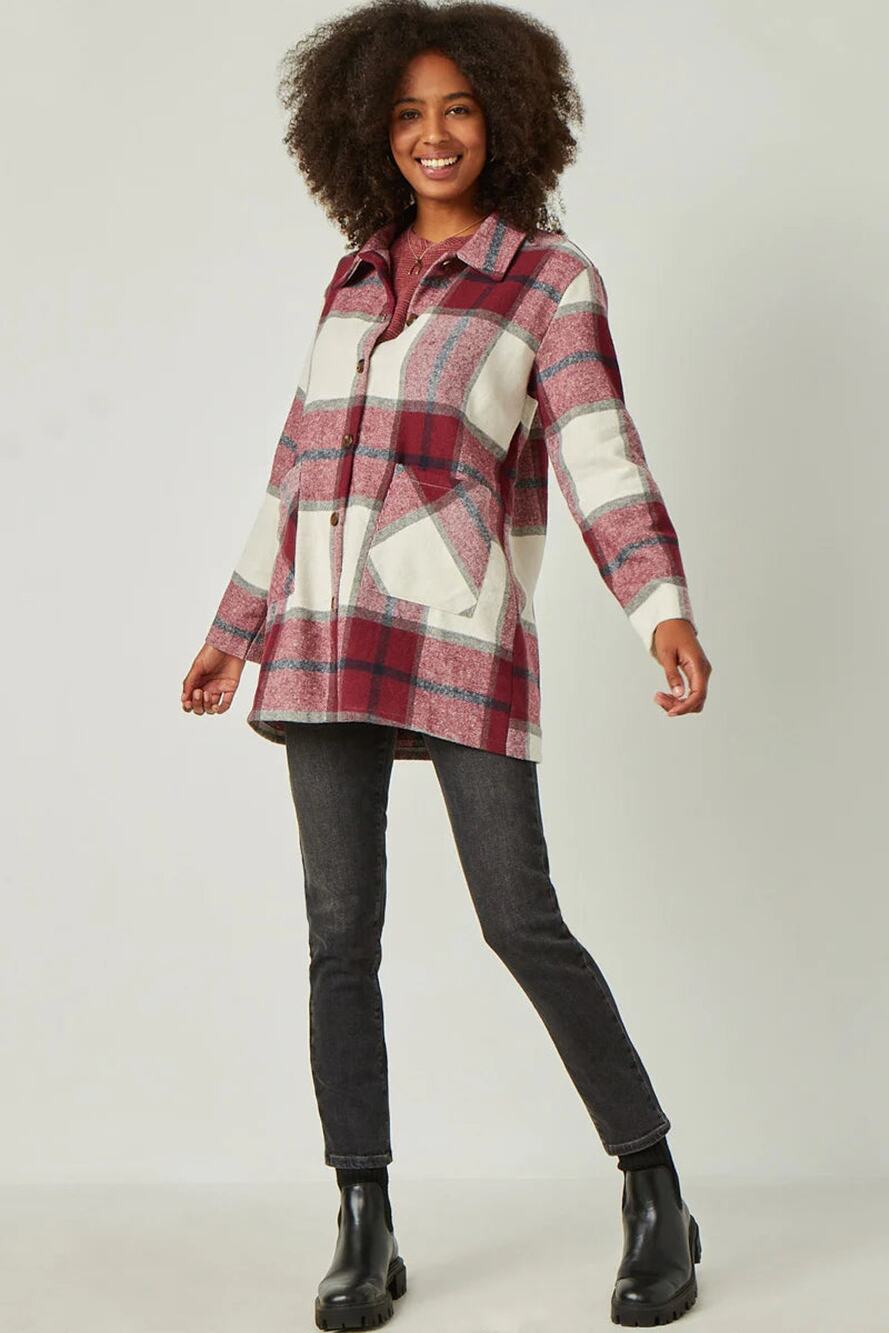 HAYDEN Mandy Misses Burgundy Plaid Shacket with Front Pockets Medium